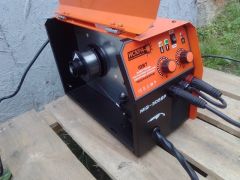 Сварочный полуавтомат Искра MIG-305SP video 0