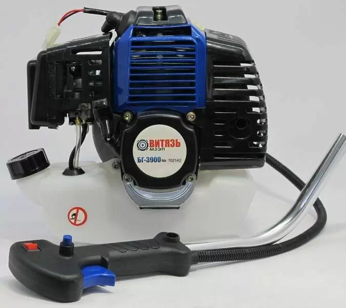 Мотокоса Витязь БГ-3900 - фото 3 Мотокоса Витязь БГ-3900 - фото 3