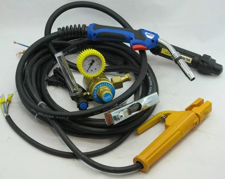 Зварювальний напівавтомат Verona MIG 315 DP - фото 8 Зварювальний напівавтомат Verona MIG 315 DP - фото 8