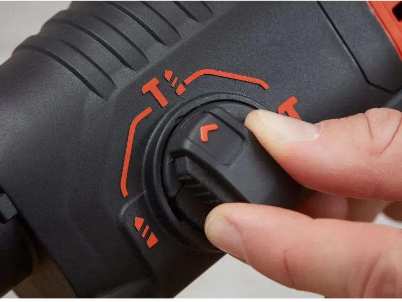 Перфоратор сетевой SDS-Plus BLACK+DECKER BEHS01K - фото 8