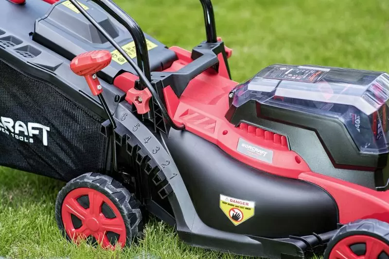 Аккумуляторная газонокосилка Worcraft CLM-S40Li - фото 4 Аккумуляторная газонокосилка Worcraft CLM-S40Li - фото 4