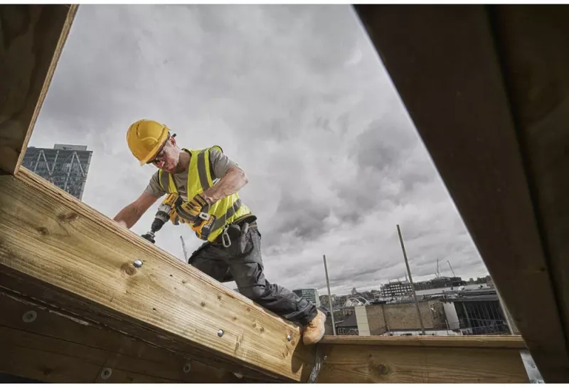 Дрель-шуруповерт акумуляторна безщіткова DeWALT DCD991T2 - фото 3 Дрель-шуруповерт акумуляторна безщіткова DeWALT DCD991T2 - фото 3