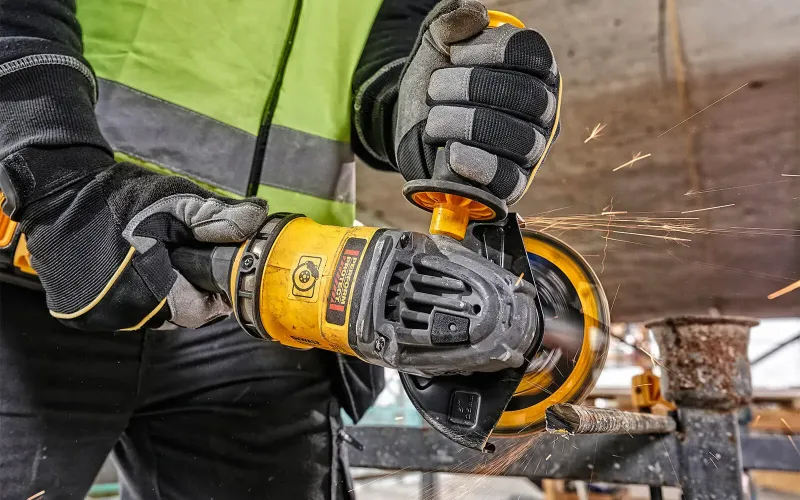 Шлифмашина угловая - болгарка аккумуляторная бесщёточная DeWALT DCG418NT - фото 4