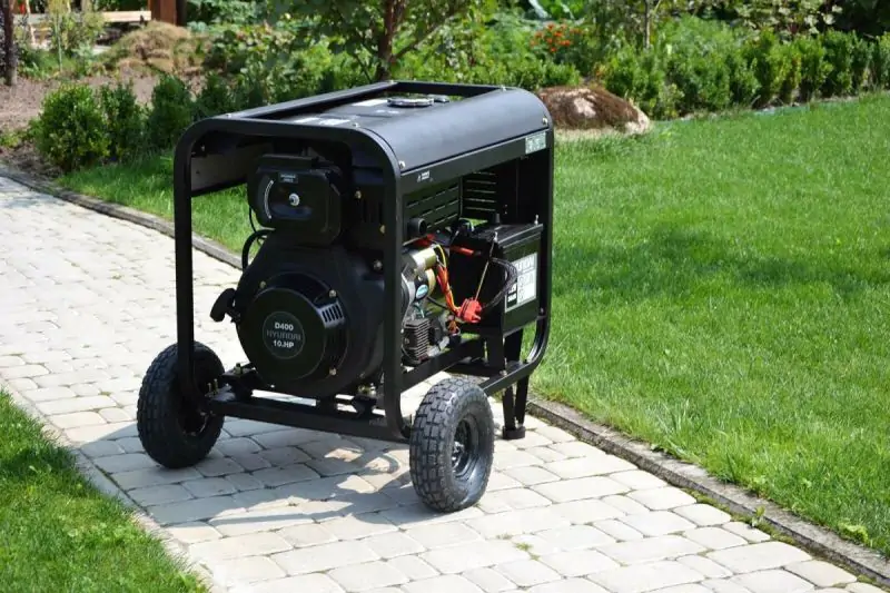 Дизельный генератор Hyundai DHY 8000LE-3 - фото 7