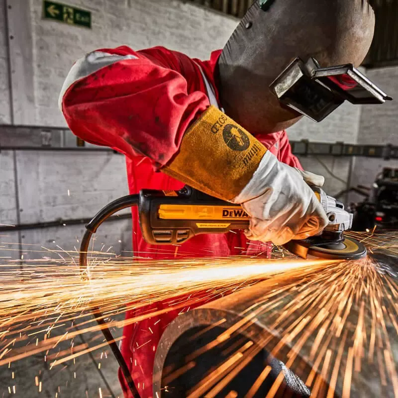 Мережева болгарка DeWALT DWE4357 БЕЗЩІТКОВА (1700 Вт, 125 мм, регулювання обертів) - фото 4