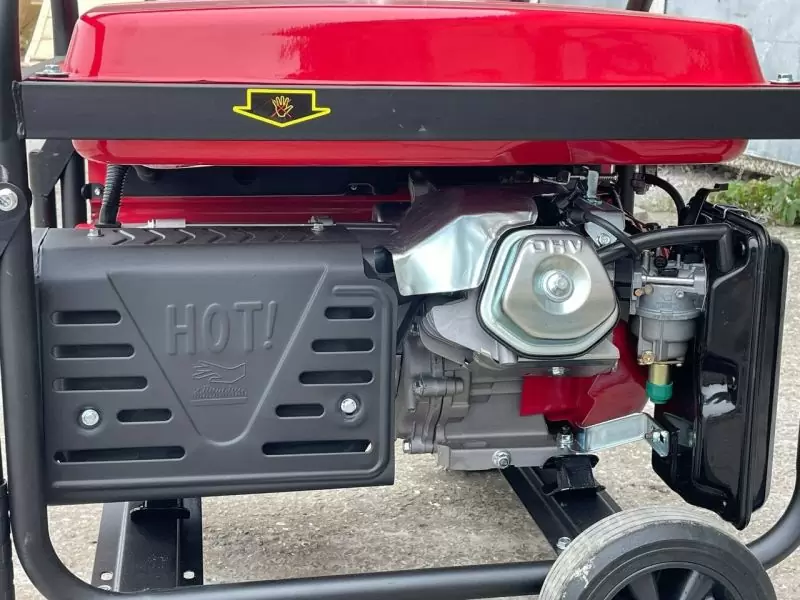 генератор Bison Gasoline Generator BS6500E - фото 4