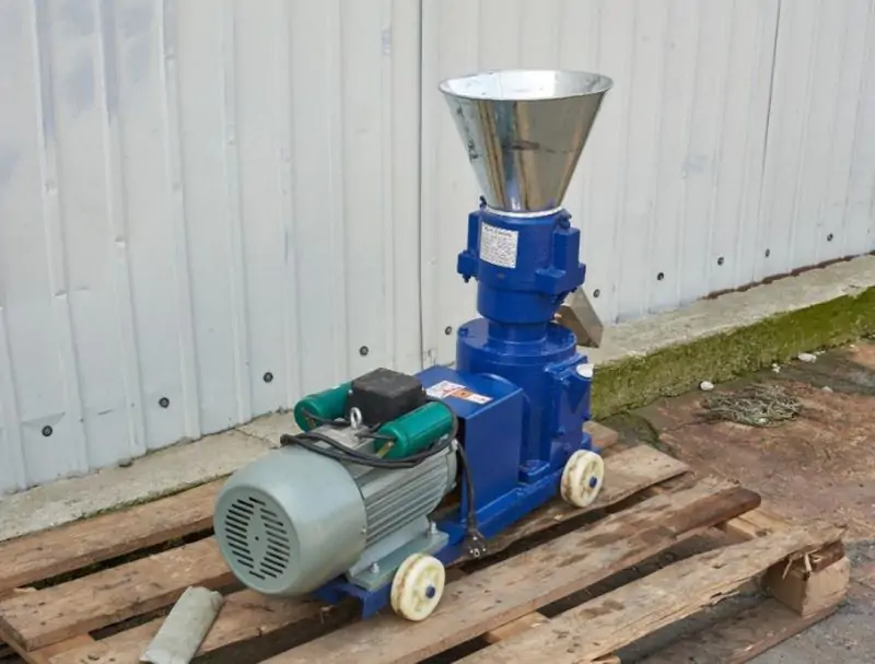 Гранулятор кормов ДТЗ ГКП-120-2,2 - фото 2 Гранулятор кормов ДТЗ ГКП-120-2,2 - фото 2