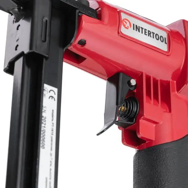 Степлер пневматичний для скоби Intertool PT-1610 - фото 8 Степлер пневматичний для скоби Intertool PT-1610 - фото 8