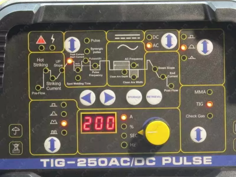 Аргонная сварка Искра Профи COBALT TIG 250 AC/DC Pulse - фото 3