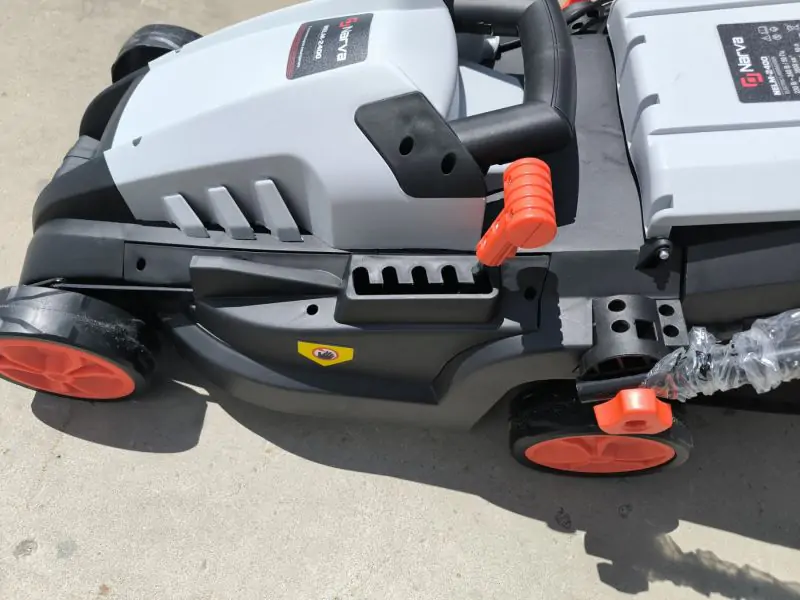 Електрична газонокосарка Narva NELM 2400 - фото 4 Електрична газонокосарка Narva NELM 2400 - фото 4