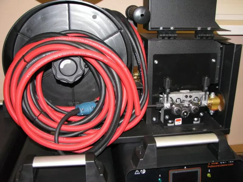 Зварювальний півавтомат Redbo Pro NBC-315Y - фото 3