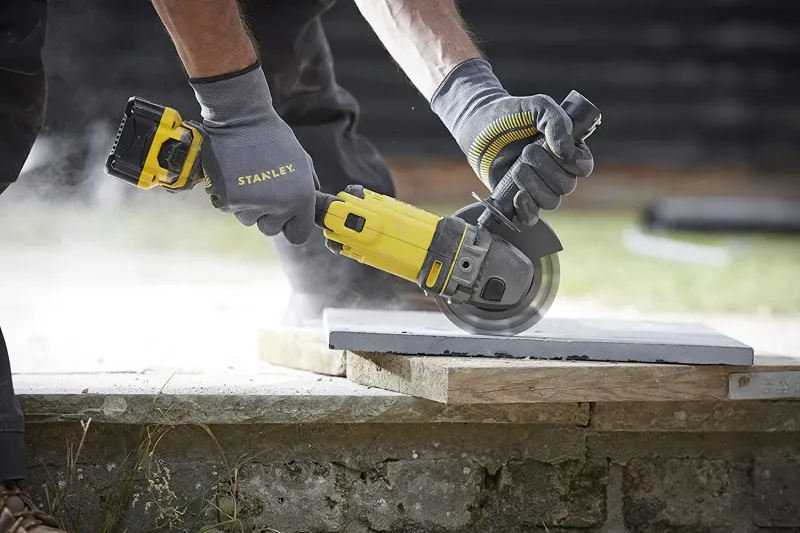 Шлифмашина угловая - болгарка аккумуляторная STANLEY FATMAX SFMCG400B - фото 3